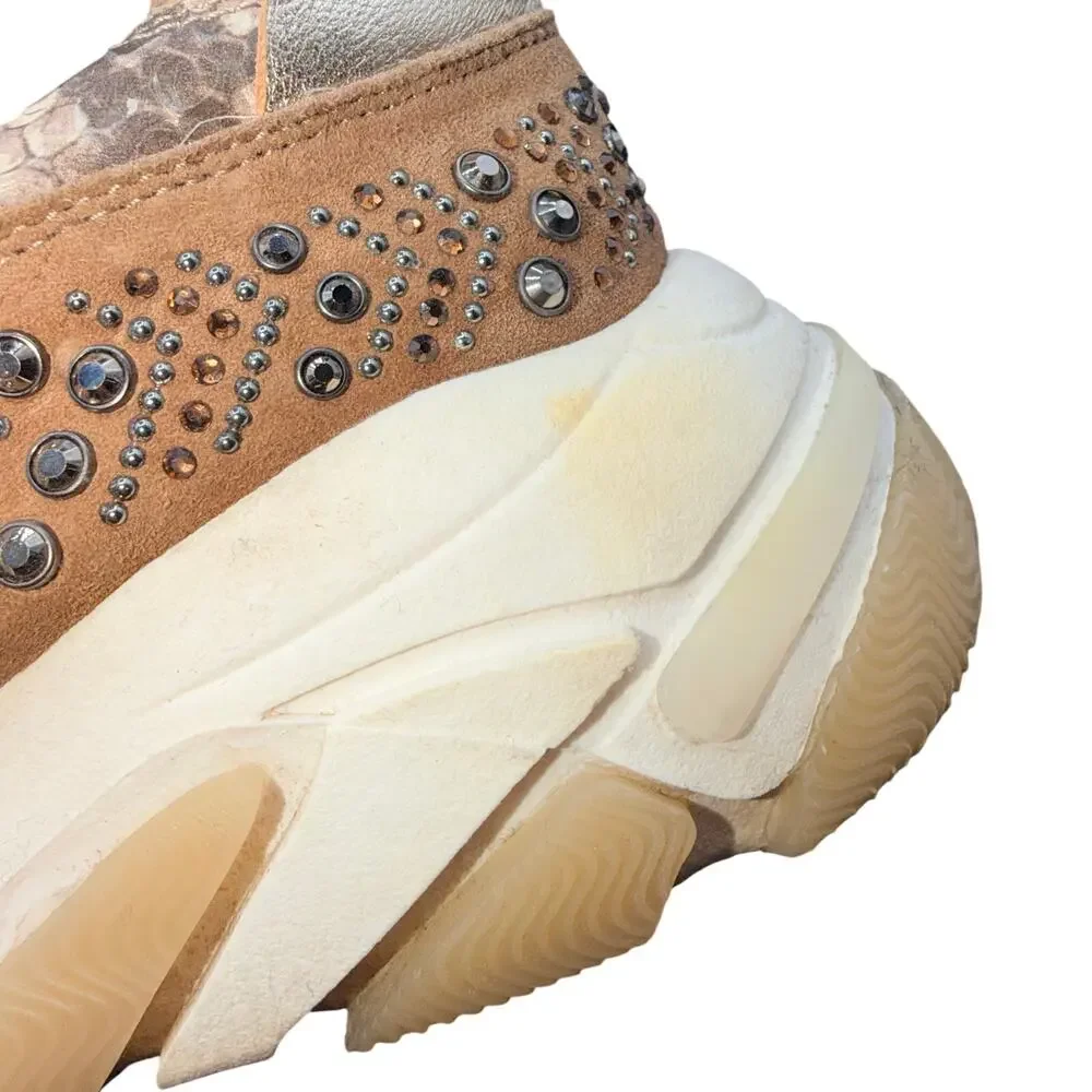 Vince Camuto Tonnidie Sneakers Womens 9 Studded Platform Leather Shoes